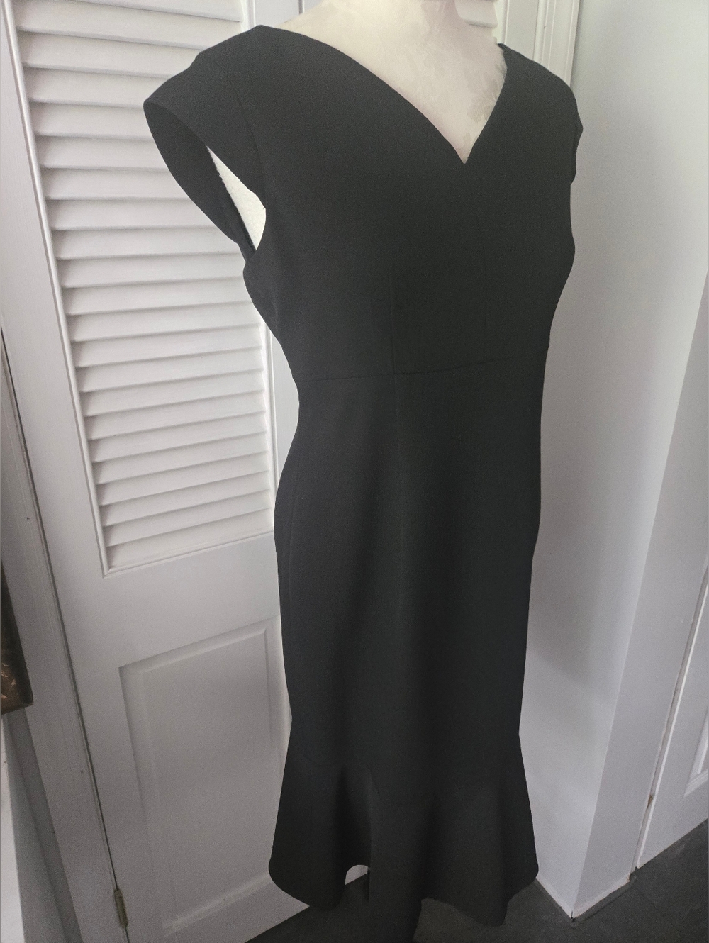 Kasper Black Ruffle Hem Sheath Midi Dress Zip Back - Picture 3 of 9
